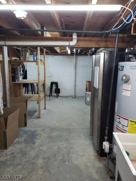 824 Lopatcong St, Belvidere, NJ 07823 - photo 1