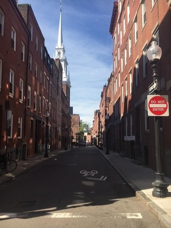 194 Salem St unit 3, Boston, MA 02113 - photo 1
