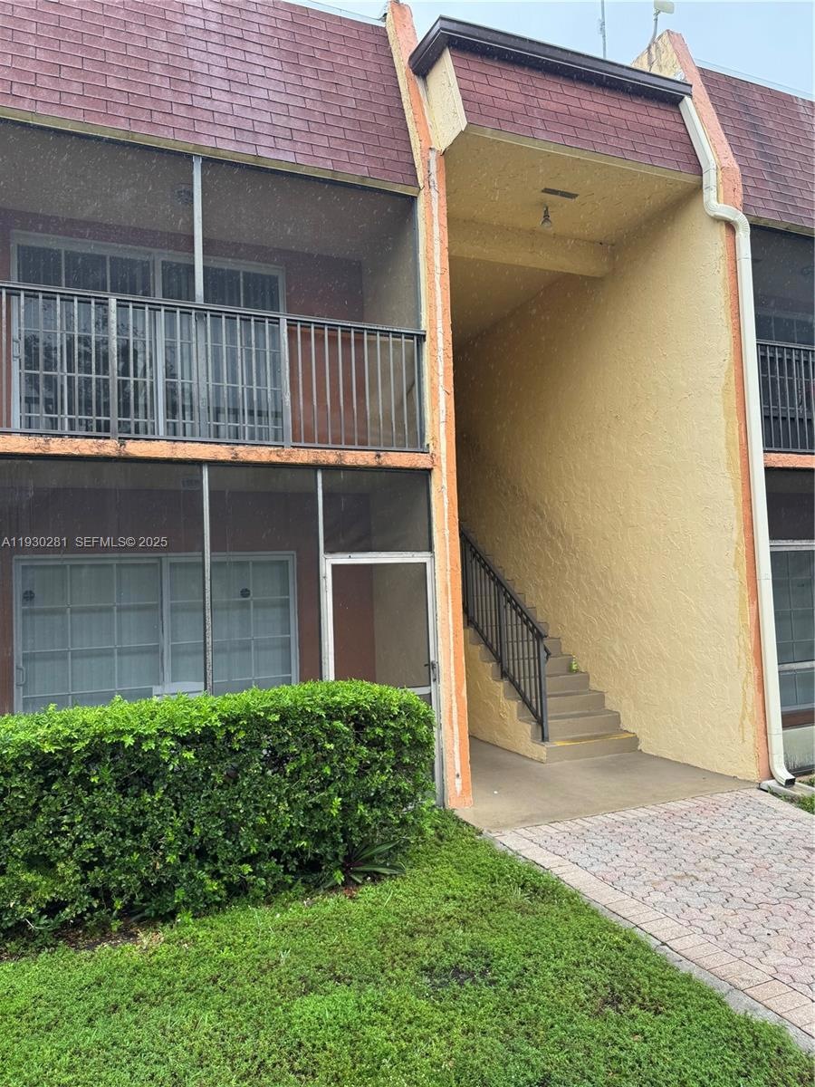 2980 NW 55th Ave unit 1D, Lauderhill, FL 33313 - photo 1