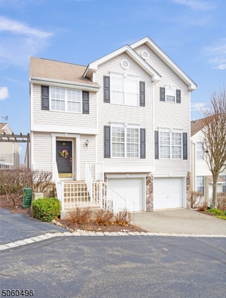 39 Brock Ln, Hackettstown, NJ 07840 - photo 1