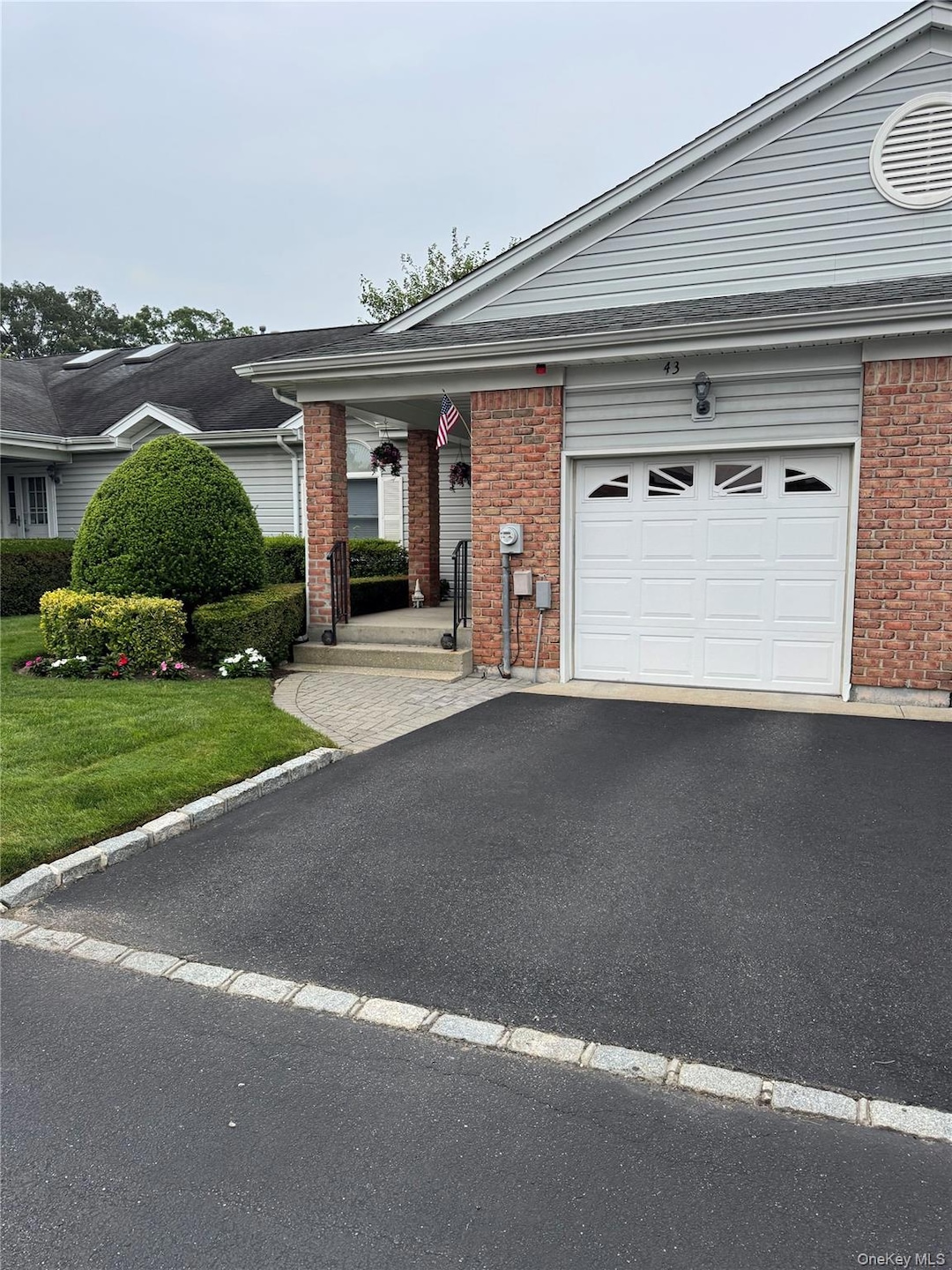 Sold $590,000 • Co-Listing Agent