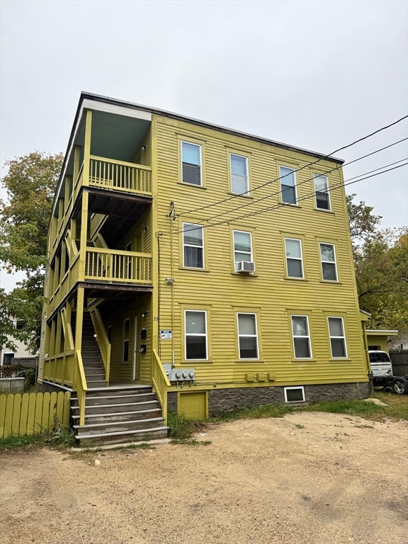 33 Thomas St unit 1, Southbridge, MA 01550 - photo 1