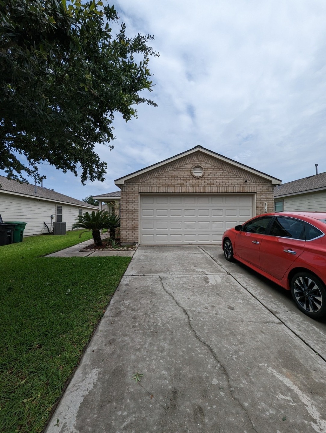 8723 Spurflower Path Ln, Houston, TX 77075 - photo 1