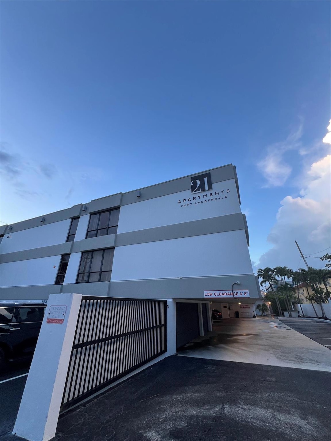 2100 NE 33rd Ave unit 2/2 A, Fort Lauderdale, FL 33305 - photo 1