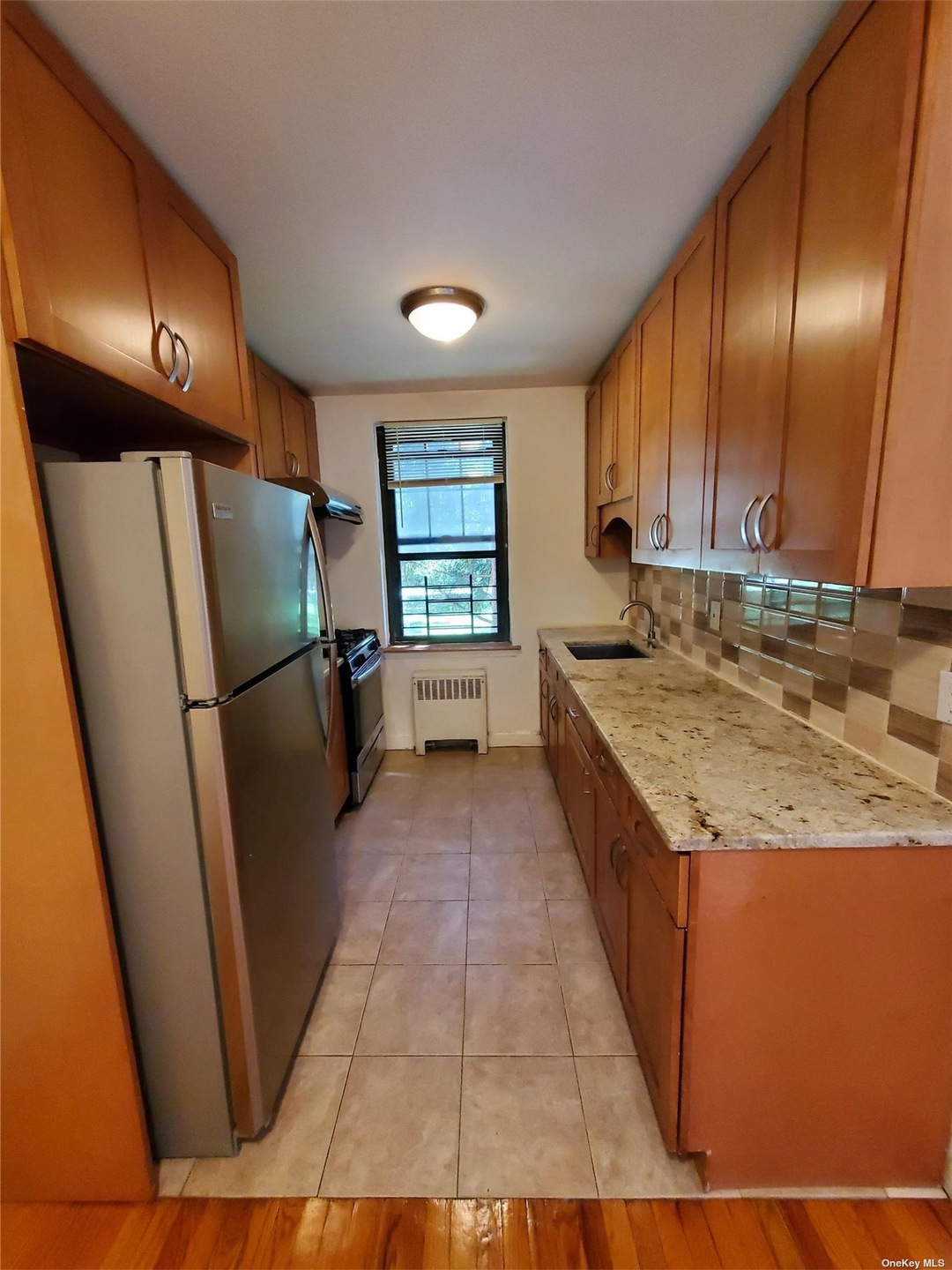 7010 136th St unit 1st fl, Kew Gardens Hills, NY 11367 - photo 1