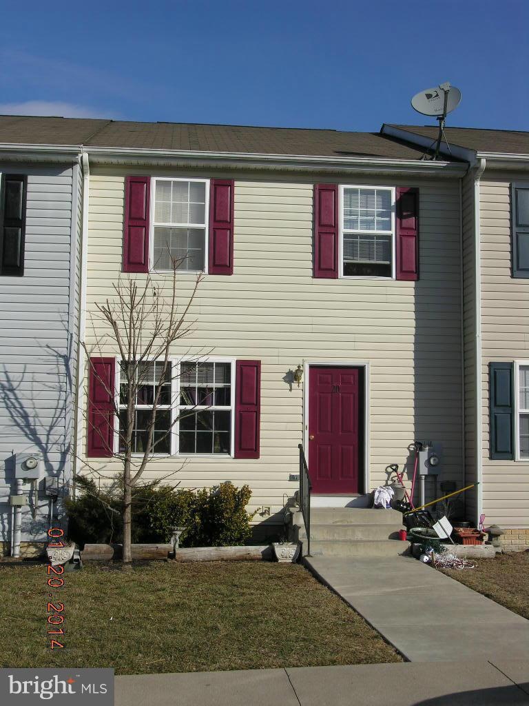 20 Sanford Dr, Bunker Hill, WV 25413 - photo 1