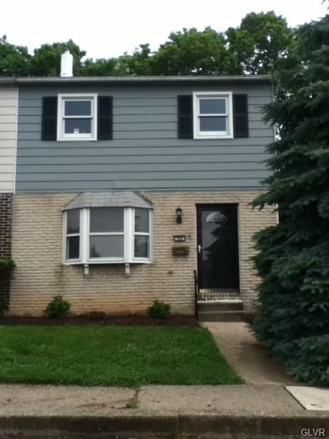 28 Madison Ln, Whitehall, PA 18052 - photo 1