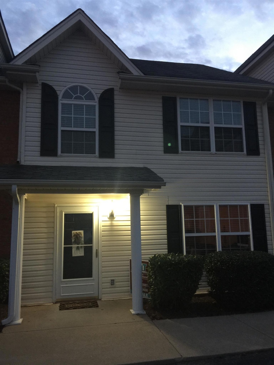 Welcome to 647 Legacy Dr Smyrna, TN 37167