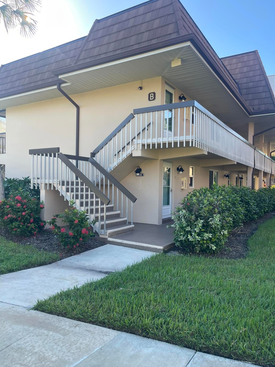 For Sale $295,000 • Co-Listing Agent