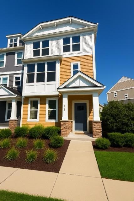 Welcome to this beautiful end unit townhouse!