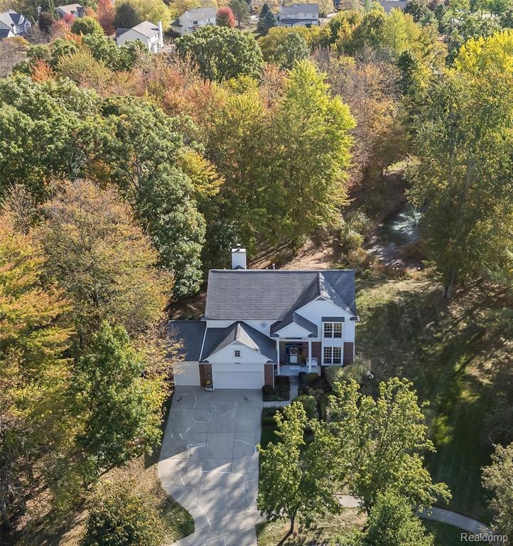 Under Contract $600,000