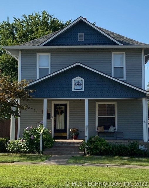 409 E. Moses