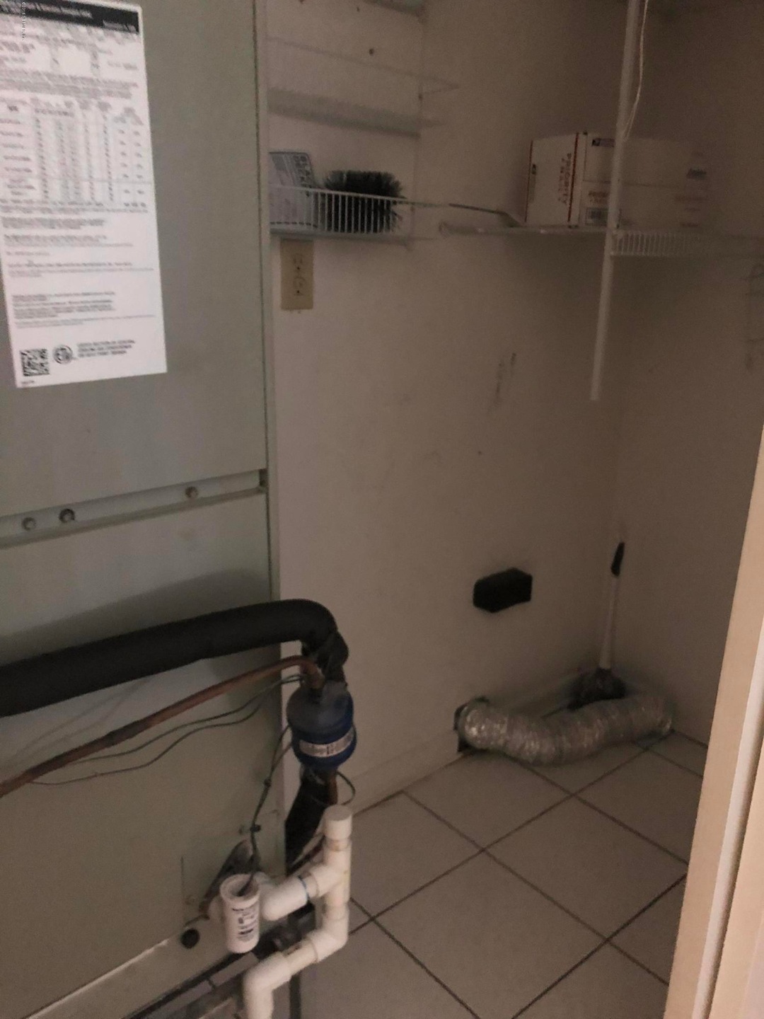 121 13th Ave S unit D, Jacksonville Beach, FL 32250 - photo 1