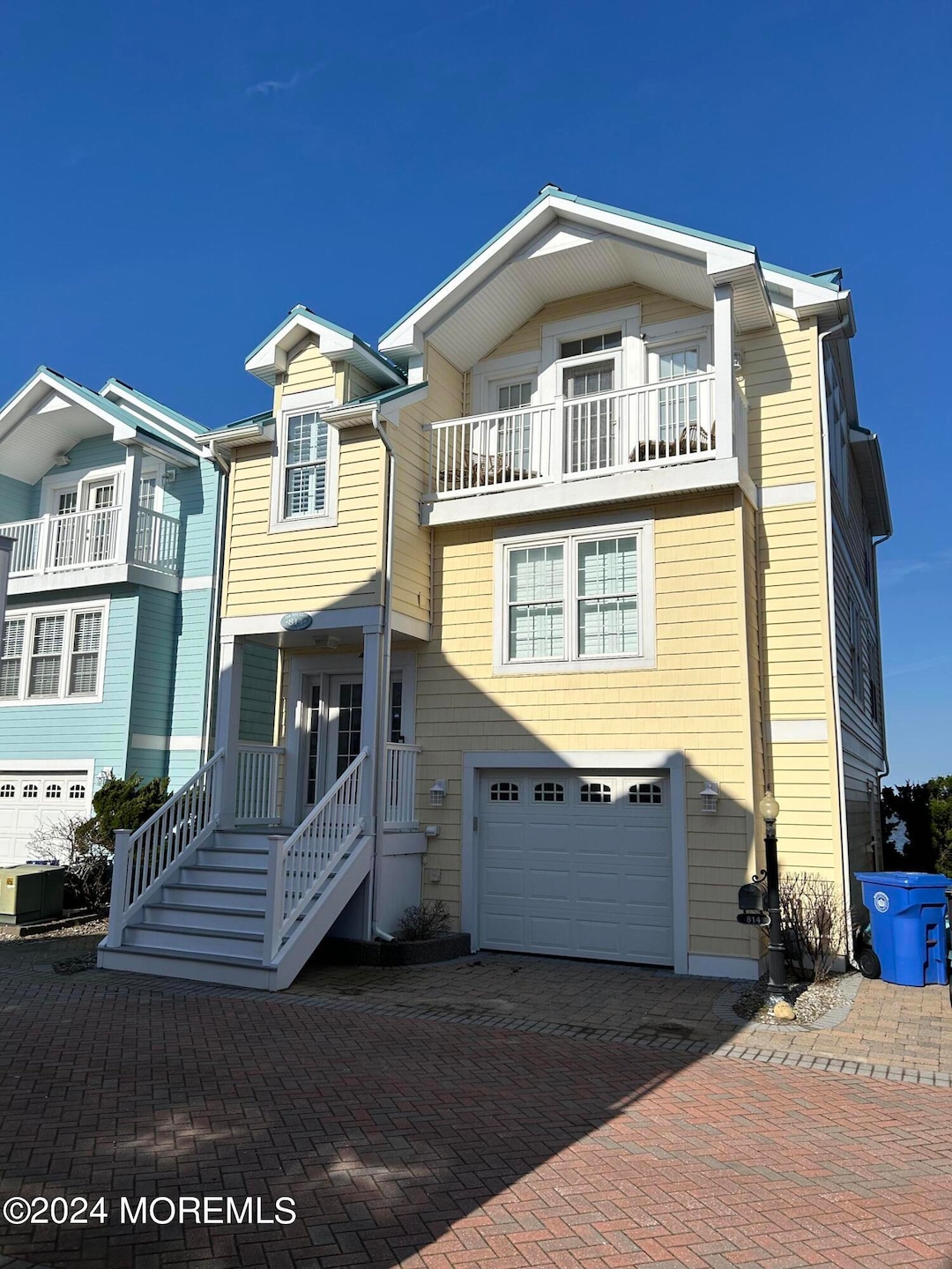 814 W Bay Club photo #2