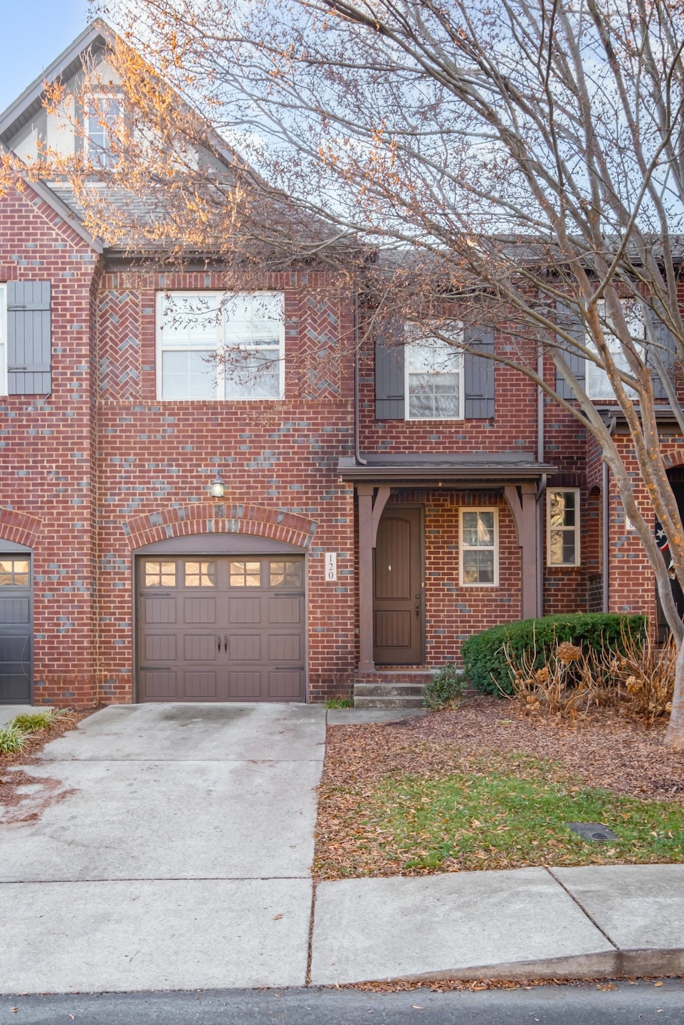 120 Ambassador Private Cir, Hendersonville, TN 37075 - photo 1