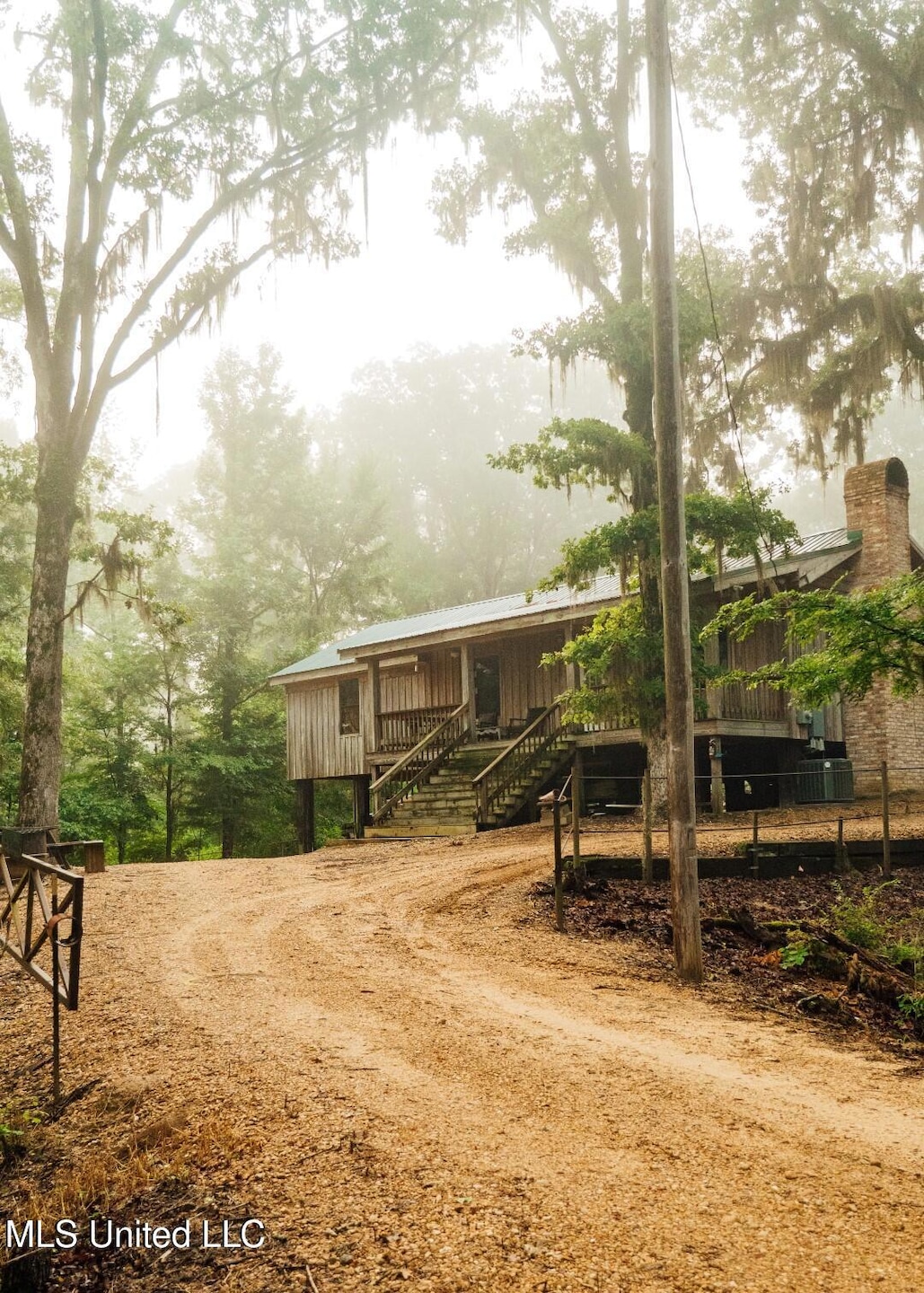For Sale $8,215,200 • Co-Listing Agent