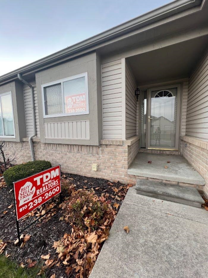 21008 Wilson St unit 125, Grand Blanc, MI 48439 - photo 1