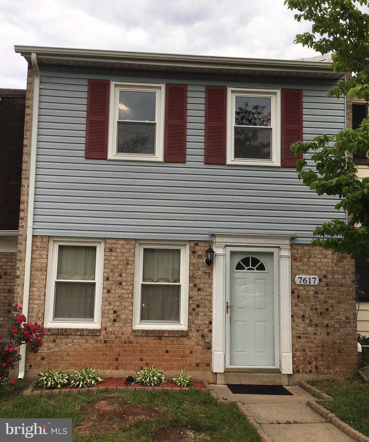 7617 Shelley Ln, Manassas, VA 20111 - photo 1