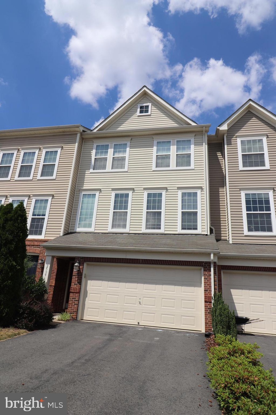 25096 Green Mountain Terrace, Aldie, VA 20105 - photo 1