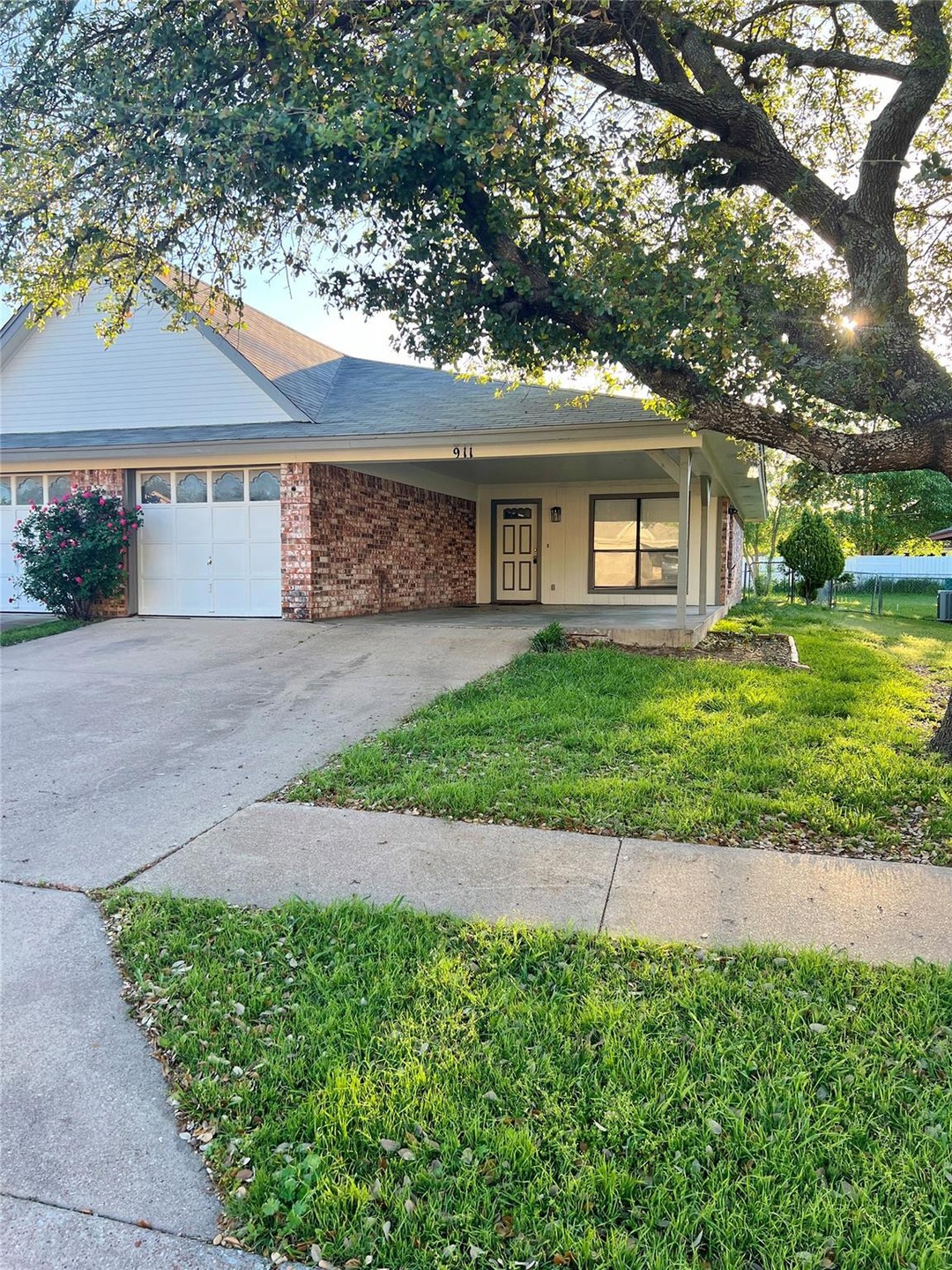 911 Terry Trail, Weatherford, TX 76086 - photo 1