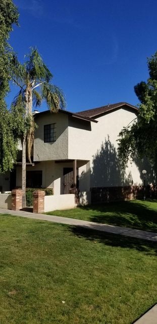 01-Front of unit