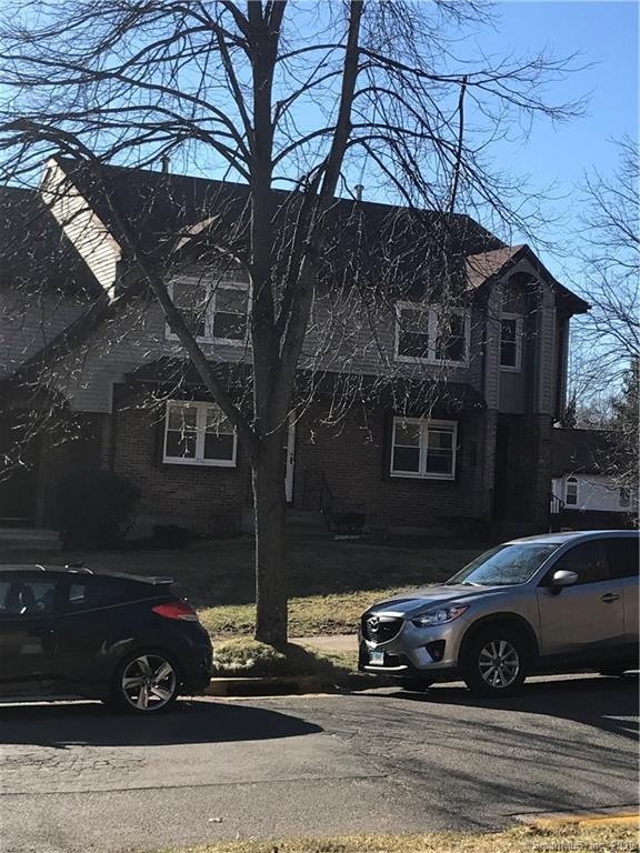 24 Nutmeg Dr, Meriden, CT 06451 - photo 1