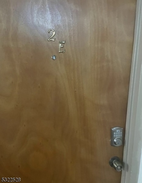 712 N Broad St unit 2E, Elizabeth, NJ 07208 - photo 1