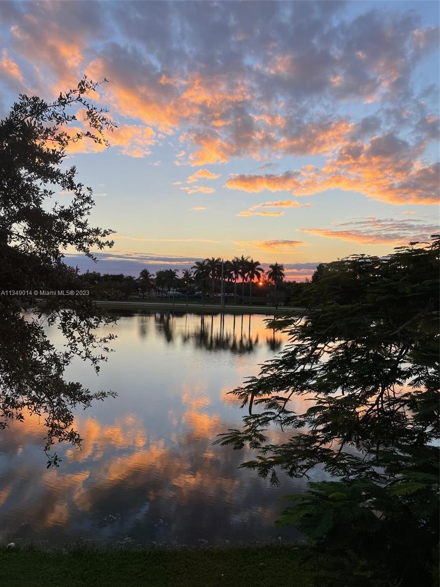 Amazing Sunset Views from your living room! 