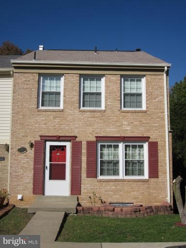 1956 Mayflower Dr, Woodbridge, VA 22192 - photo 1