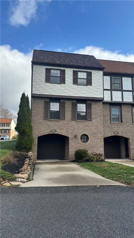 201 Kendall Ln, Bethel Park, PA 15102 - photo 1