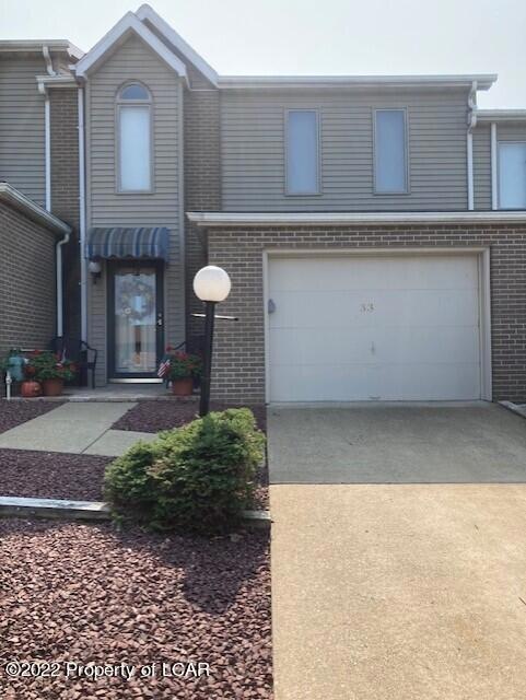 33 Clark Ln, Wilkes-Barre, PA 18705 - photo 1