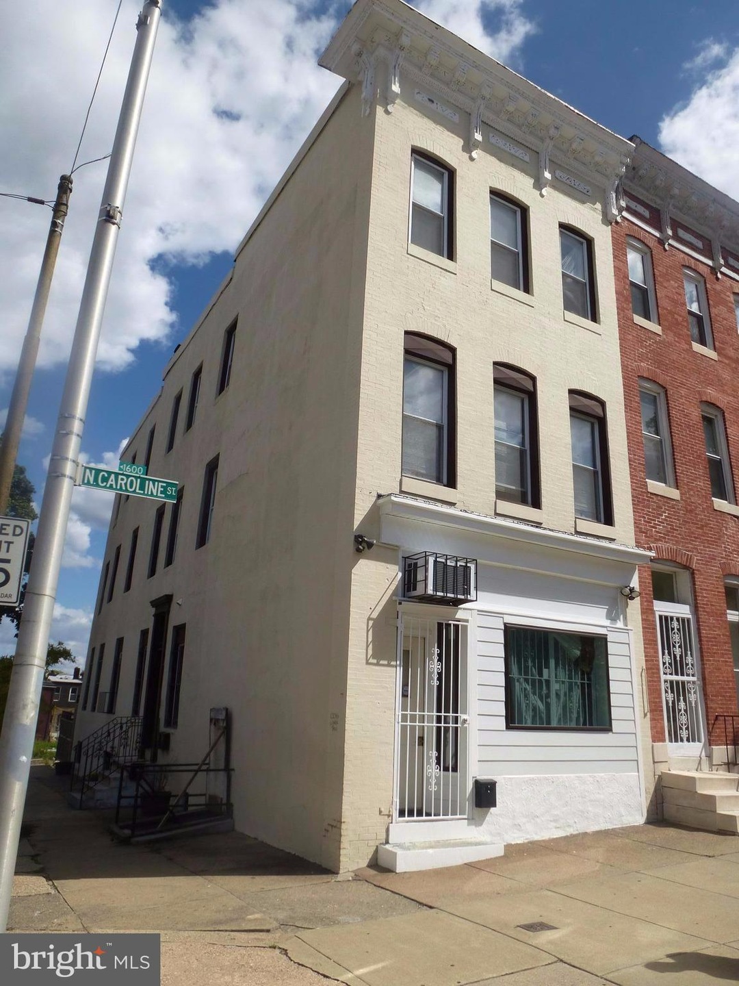1541 N Caroline St, Baltimore, MD 21213 - photo 1