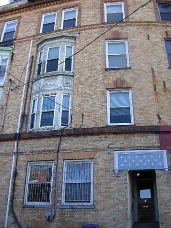 1 Linden St unit 4a, Boston, MA 02127 - photo 1