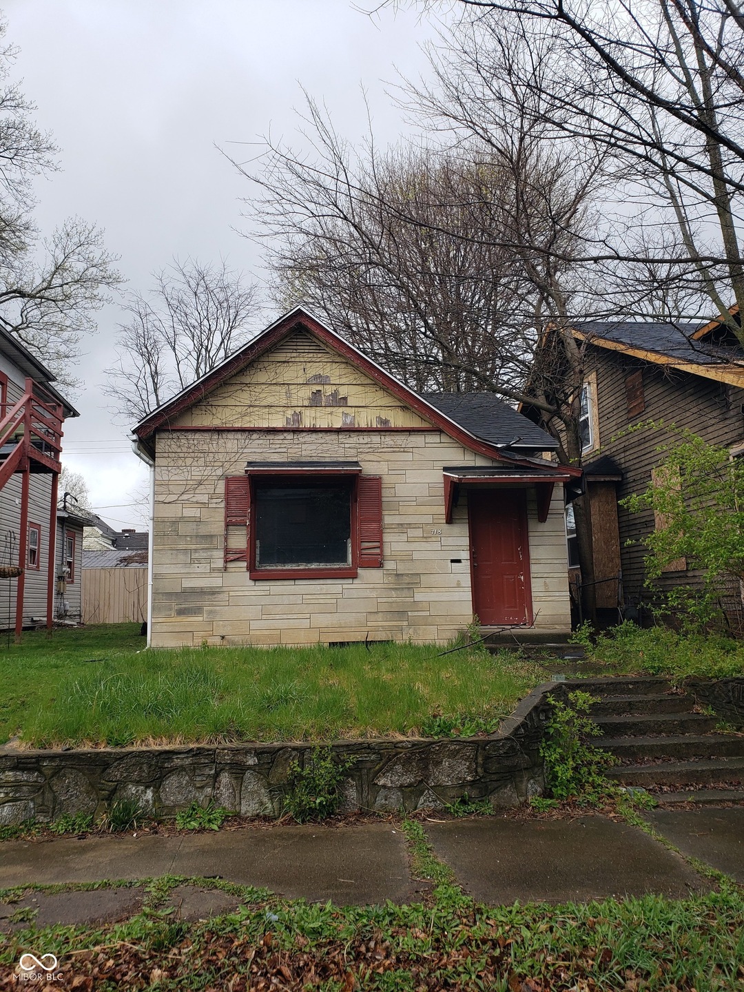 718 W Charles St, Muncie, IN 47305 - photo 1