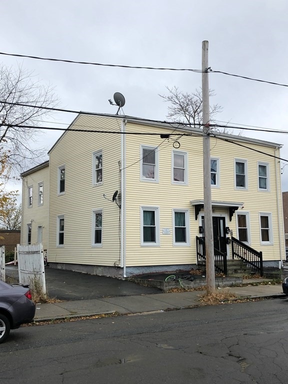 17 Smith St, Lynn, MA 01902 - photo 1