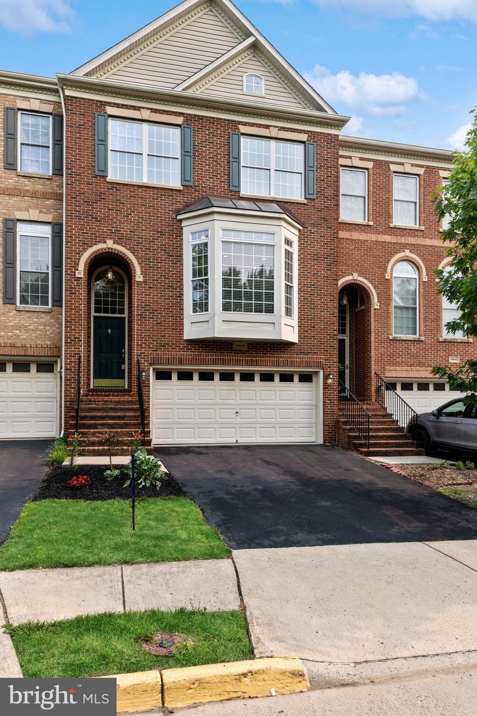 25840 Commons Square, Chantilly, VA 20152 - photo 1