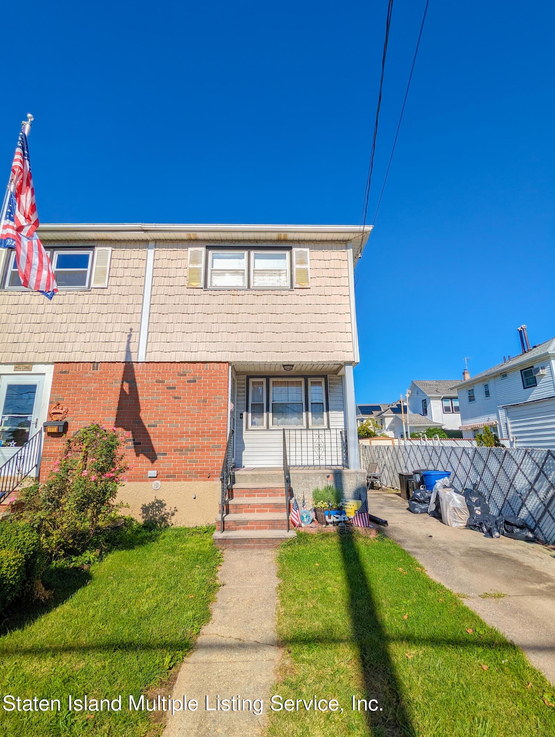 3811 Hylan Blvd, Staten Island, NY 10308 - photo 1