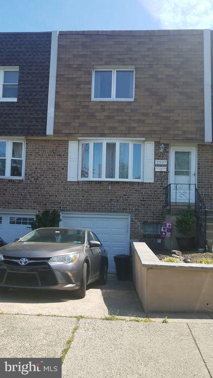 2537 Casimir St, Philadelphia, PA 19137 - photo 1