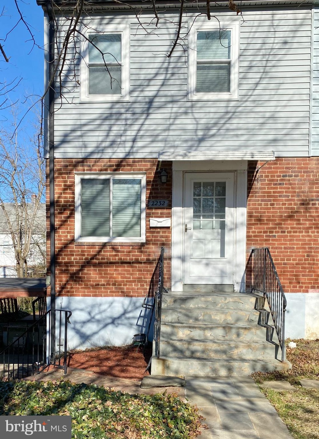 2232 Rollins Dr, Alexandria, VA 22307 - photo 1