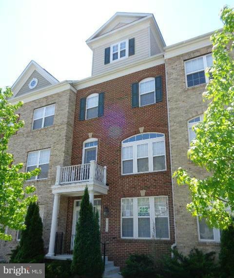 8013 Endzone Way, Hyattsville, MD 20785 - photo 1