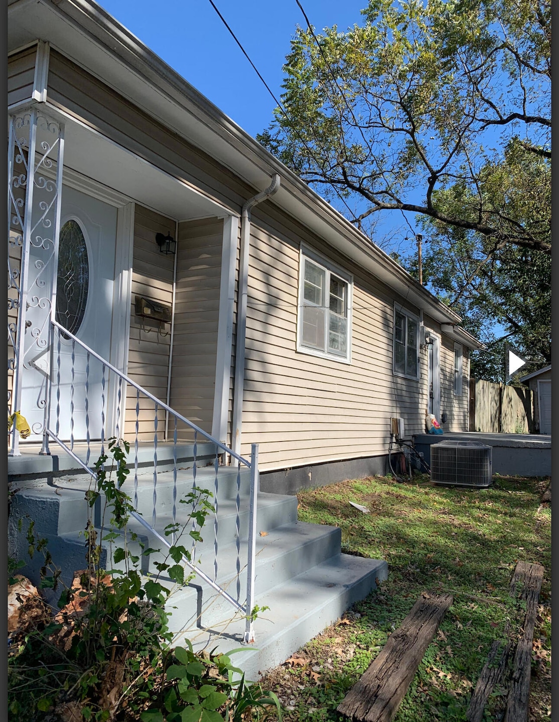 1126 N Rogers Ave, Springfield, MO 65802 - photo 1