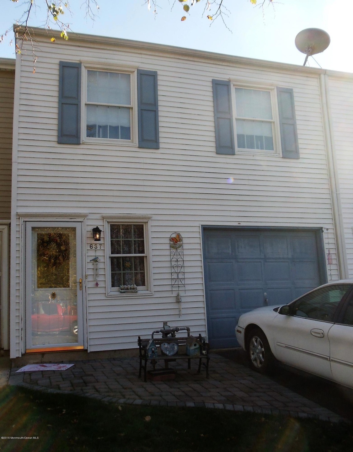 637 RANDALL FRONT DSC04085