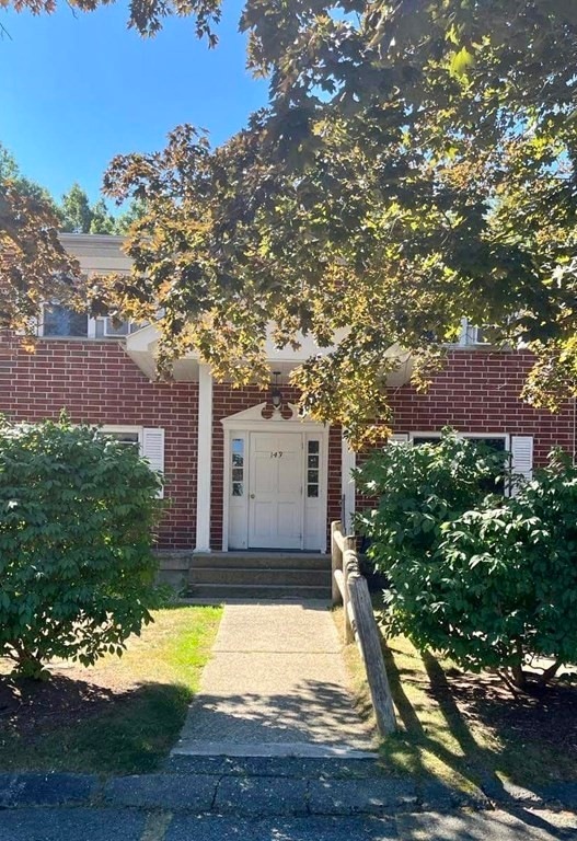 143 Litchfield Pines Dr unit B, Leominster, MA 01453 - photo 1