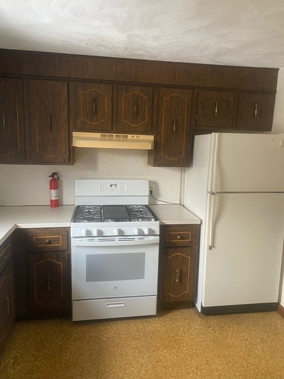 60 Summit St unit 1, Arlington, MA 02474 - photo 1