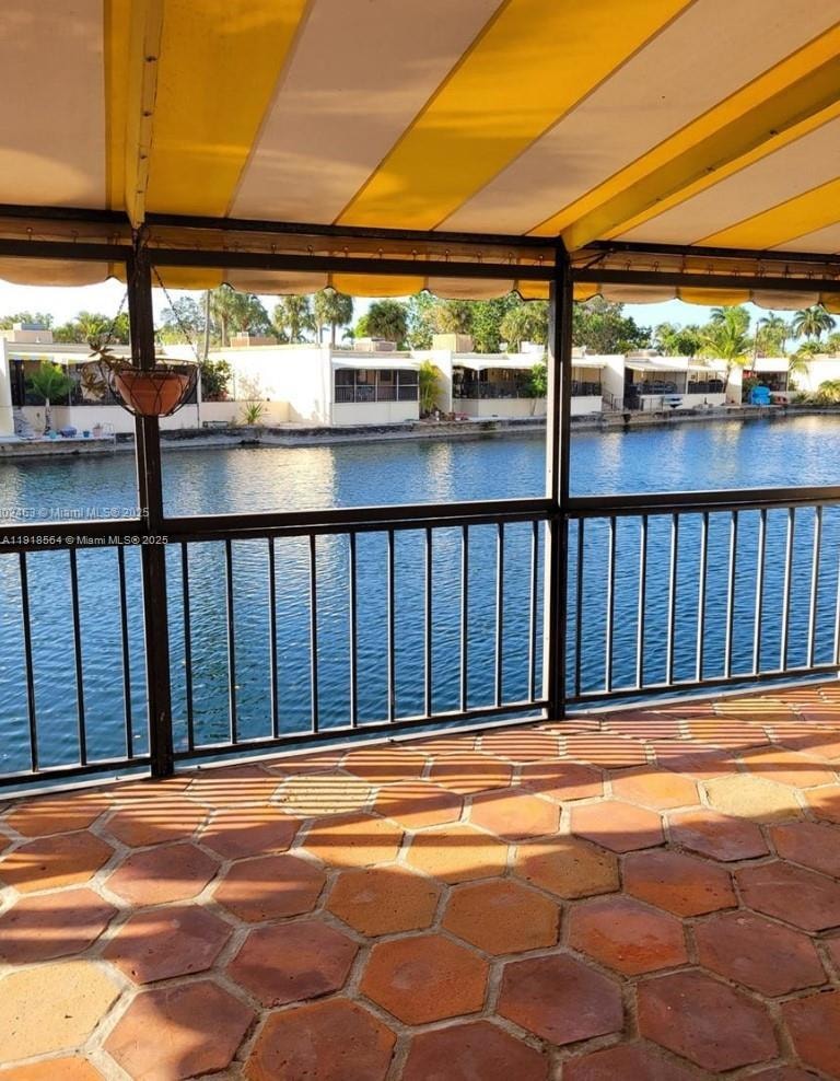 15504 Sharpecroft Dr, Hialeah, FL 33014 - photo 1