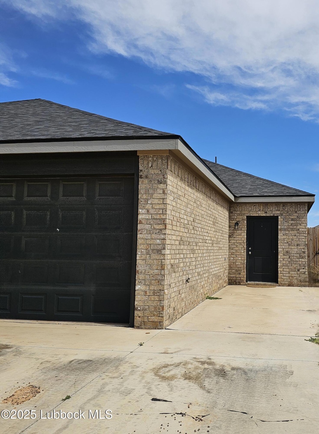 5526 Itasca Unit A front