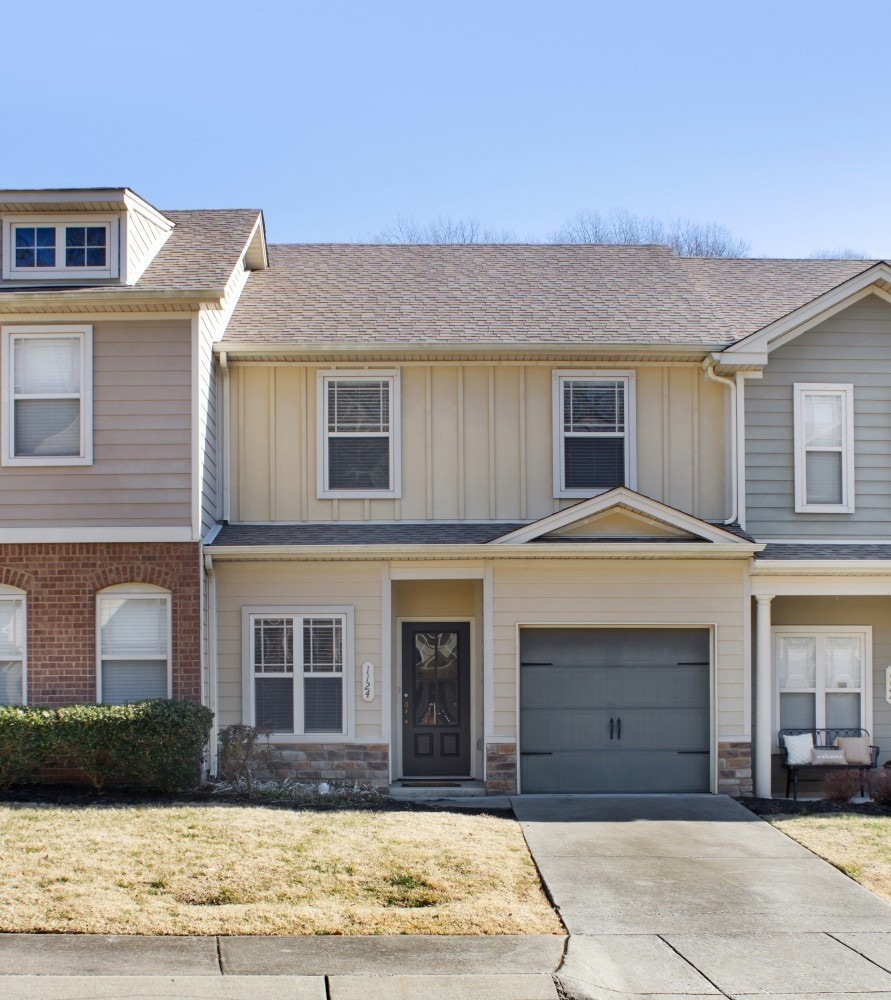 For Rent $1,975/month