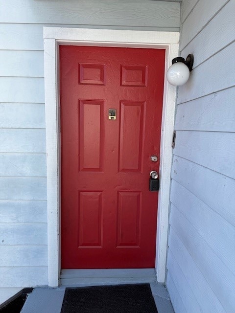 For Rent $1,300/month