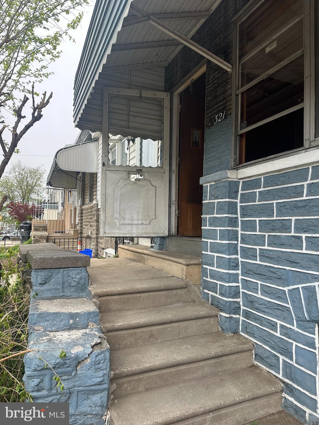 Sold $60,000 • Co-Listing Agent