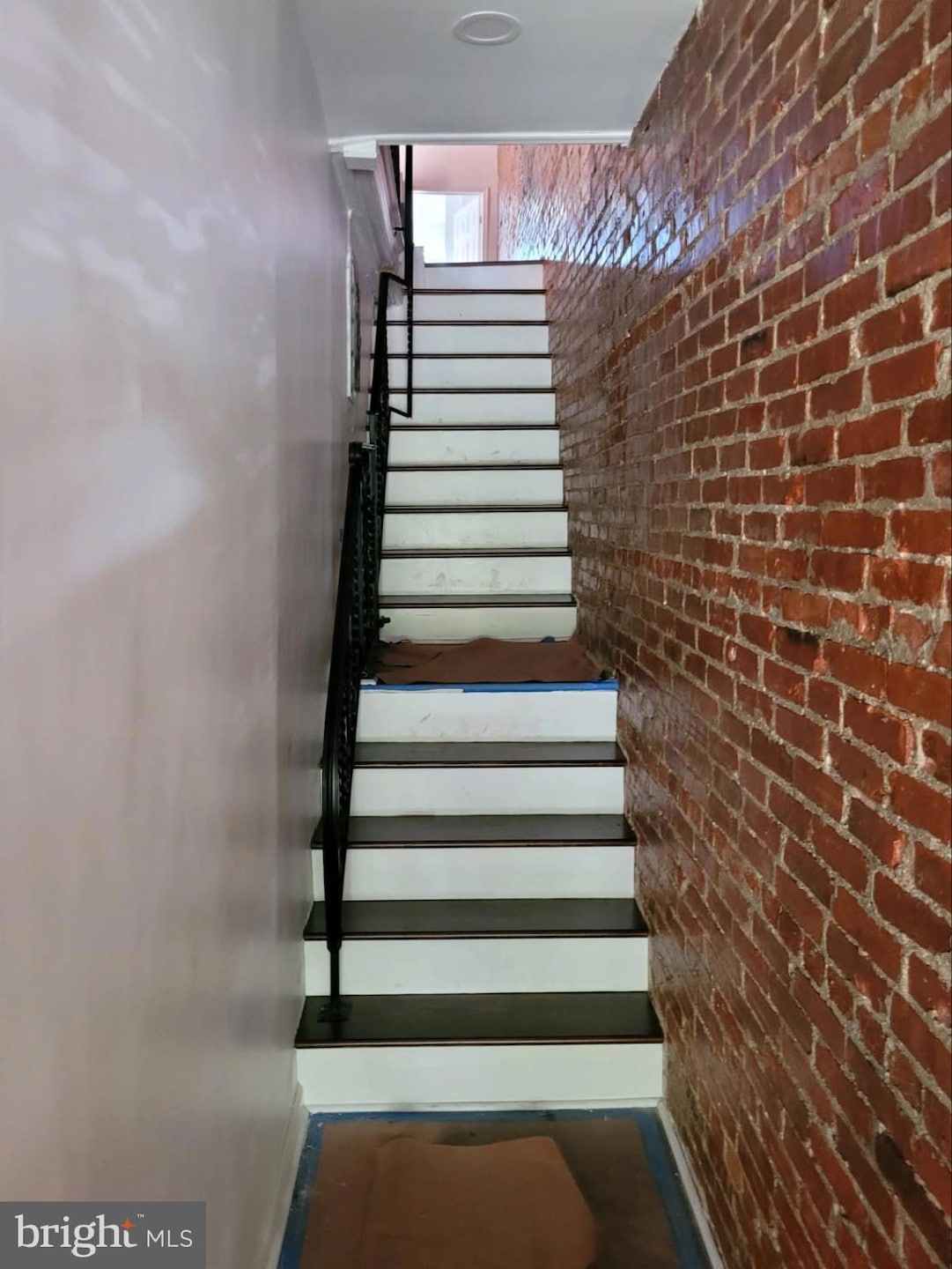 For Sale $287,000 • Co-Listing Agent